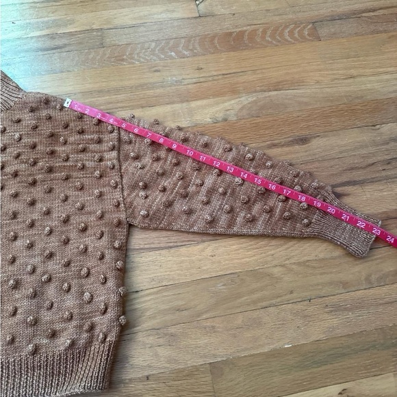 SOLD 🌹2018 rose gold popcorn pullover - Picture 8 of 8